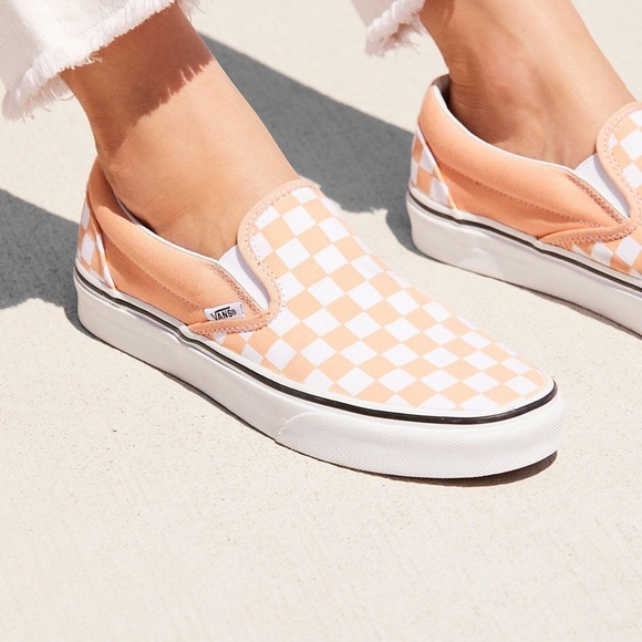 peach checkered vans
